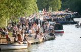 river-festival-na-pobrezi-rieky-avon-3 66d95