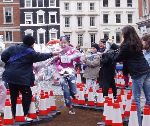 Vianočný pudingový pretek v Covent Garden