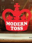 Výstava Modern Toss v Londýne
